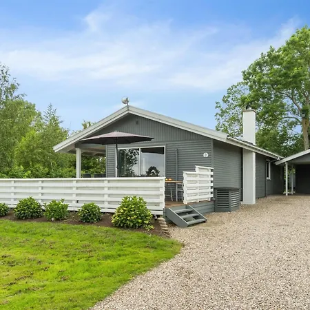 Holiday home Blomma - 300m From The Sea By Interhome