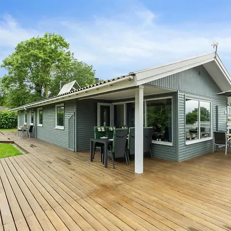 Blomma - 300m From The Sea By Interhome Vakantiehuis Nordenbro Vesteregn