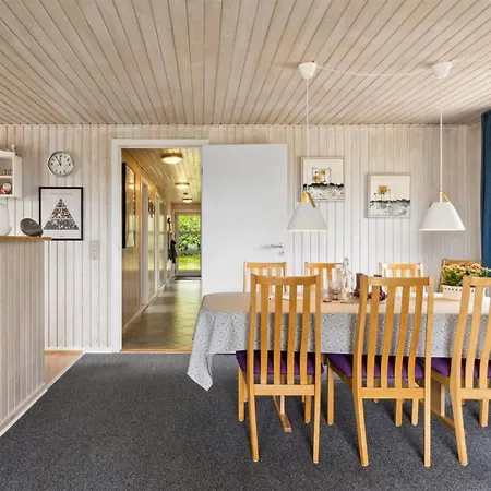 Σπίτι διακοπών Blomma - 300m From The Sea By Interhome *