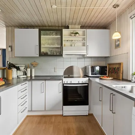 Blomma - 300m From The Sea By Interhome *