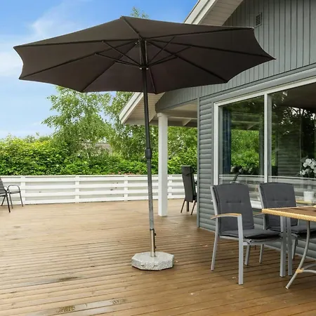 Σπίτι διακοπών Blomma - 300m From The Sea By Interhome